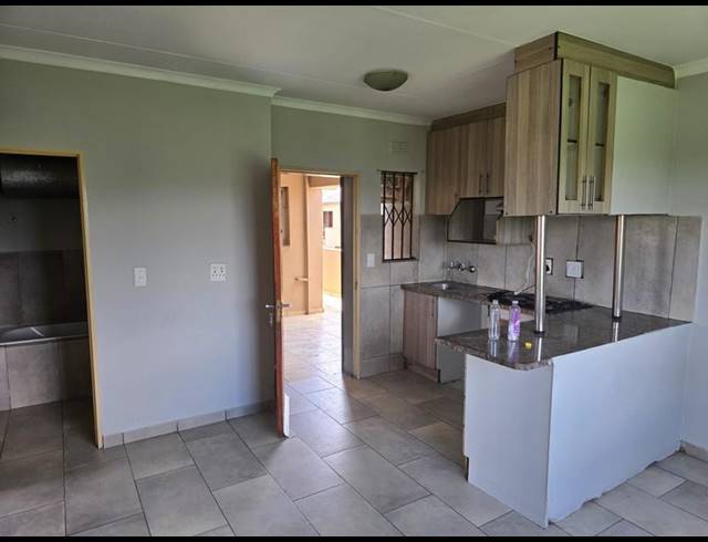 2 BEDROOM APARTMENT FOR SALE IN FLEURHOF